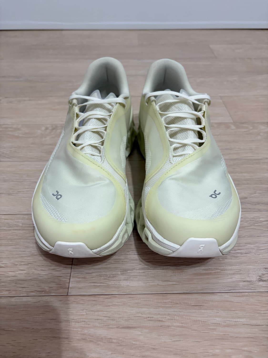 온 러닝 X 파프 / 클라우드몬스터 2 시들링 화이트 / 265 상품이미지4