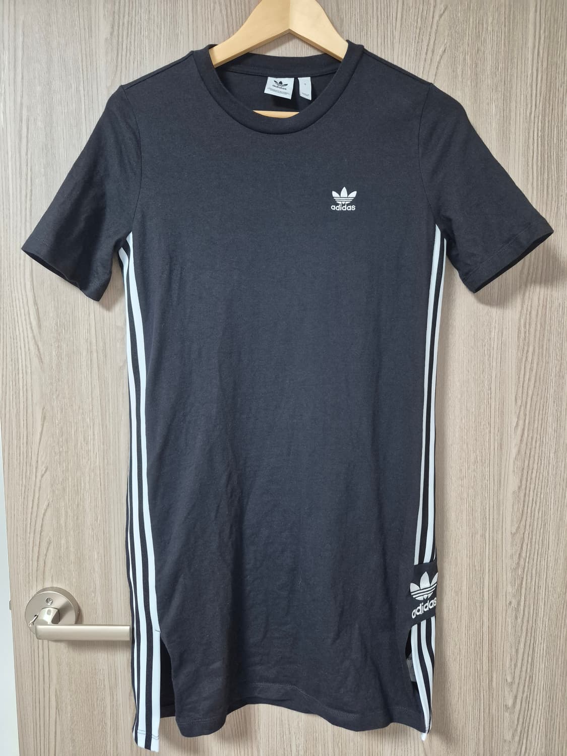 아디다스 삼선 반팔원피스 s 상태아주좋음 상품이미지1