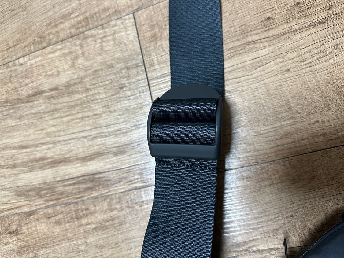 코스 소프트 나일론 메신저백 상품이미지6