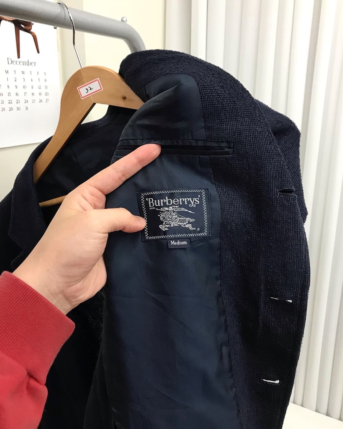 버버리 월계수 로고 자수 패치 자켓 상품이미지3