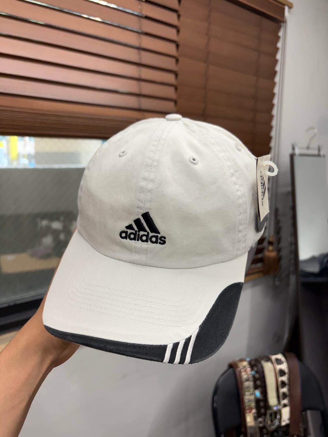 아디다스 에센셜 데드스탁 볼캡 모자 상품이미지1