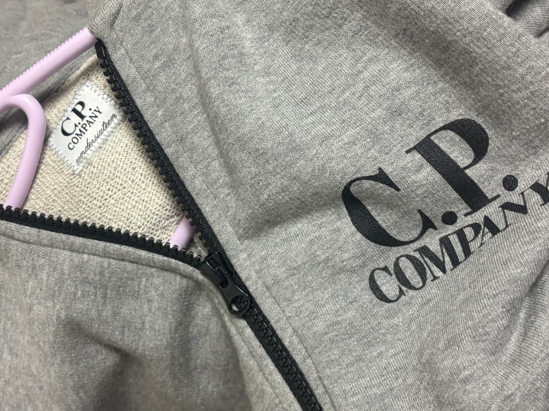 CPcompany 고글 로고 후드집업 상품이미지2