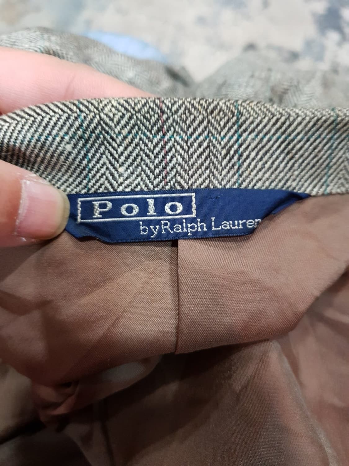 폴로 랄프로렌 90s 실크 울혼방 헤링본 블레이저 일본판

 상품이미지3