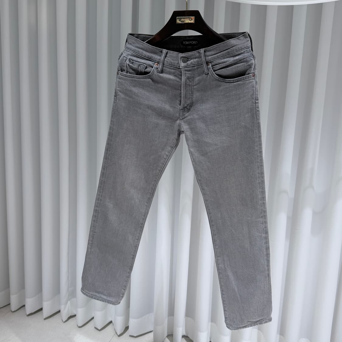 (A+/30) / 톰포드 스웨이드 패치 슬림핏 데님팬츠 상품이미지2