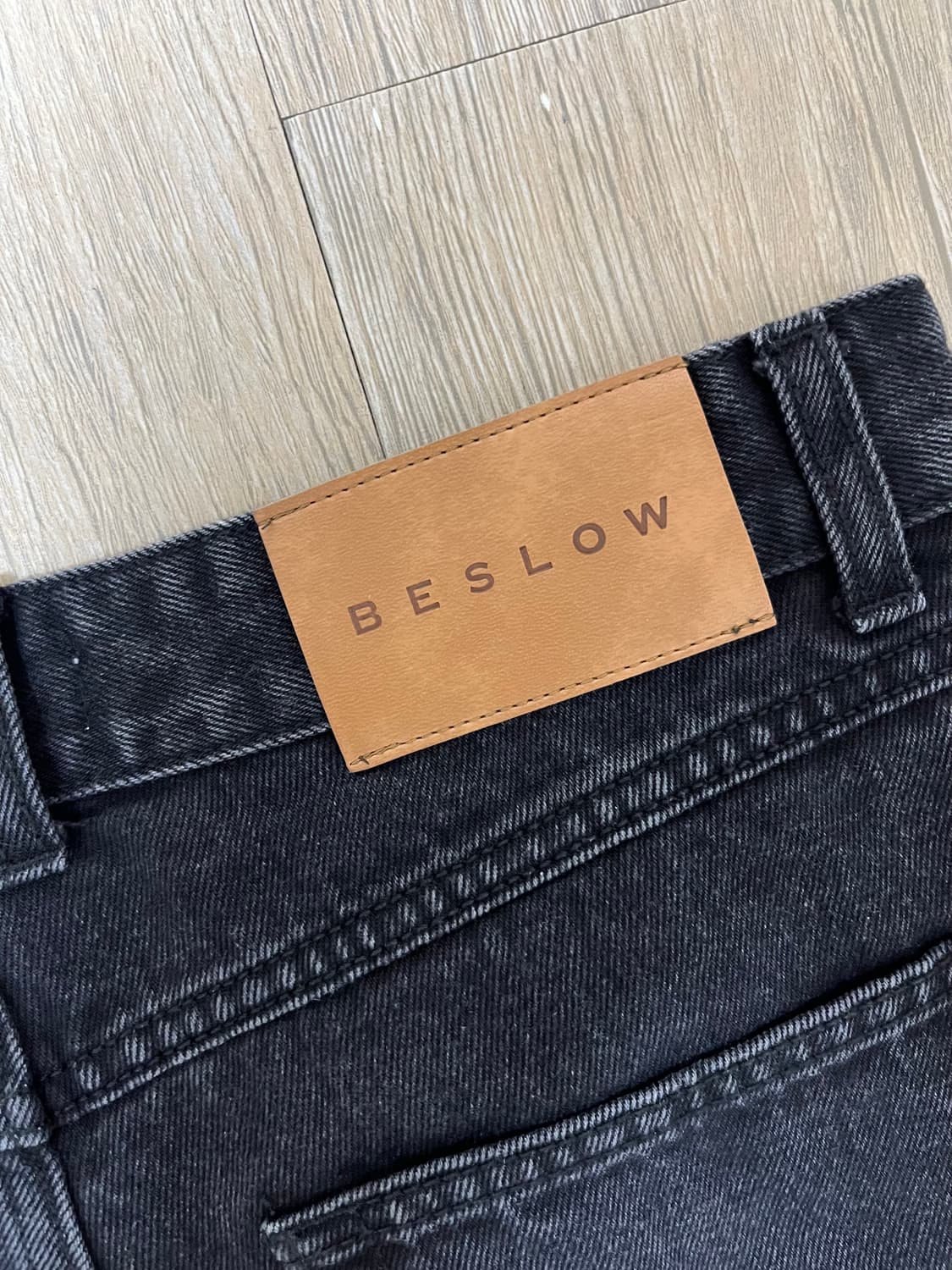 비슬로우 부츠컷 블랙진 상품이미지5