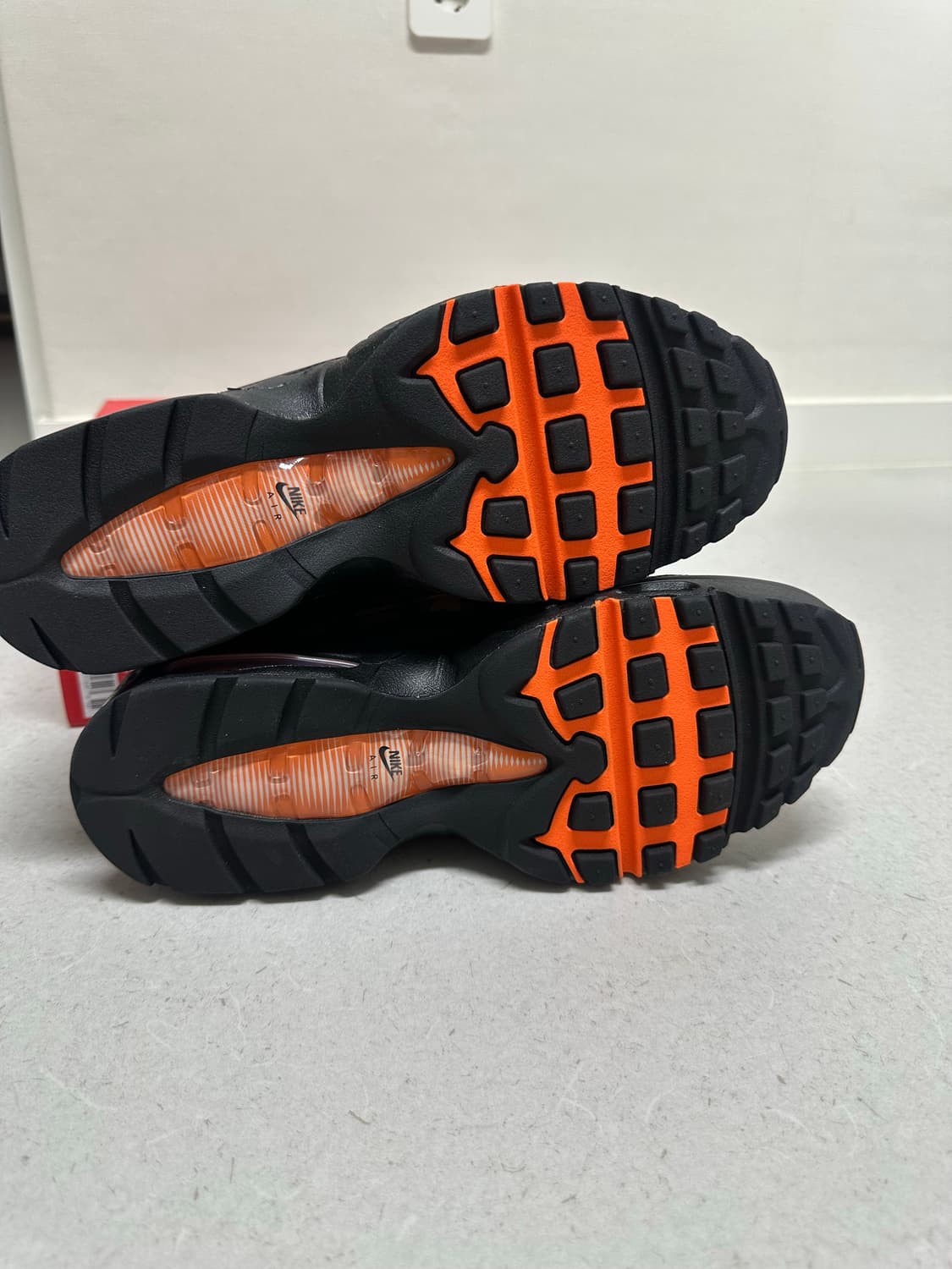 Nike Air Max 95 OG Black Safety Orange 상품이미지8