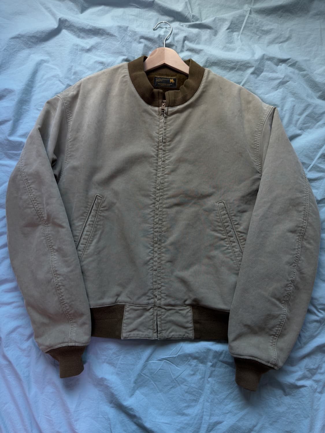 비즈빔 25SS 컨트라리 뎁트 하트만 자켓 카키 상품이미지1