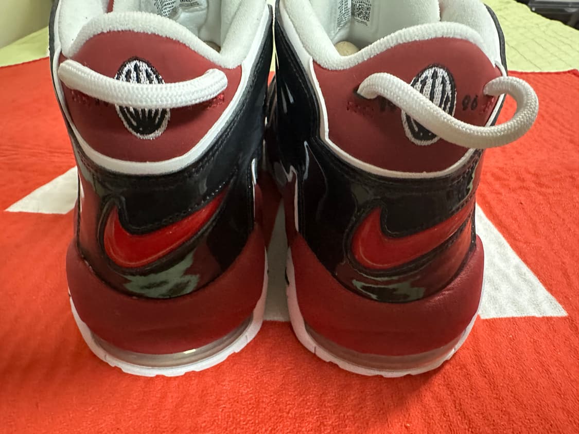 나이키 모어 업템포 크리스마스 300사이즈 상품이미지5