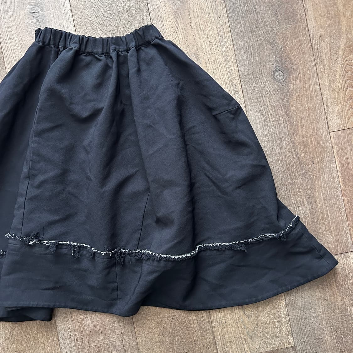 Distressed Volume Docking Skirt 상품이미지3