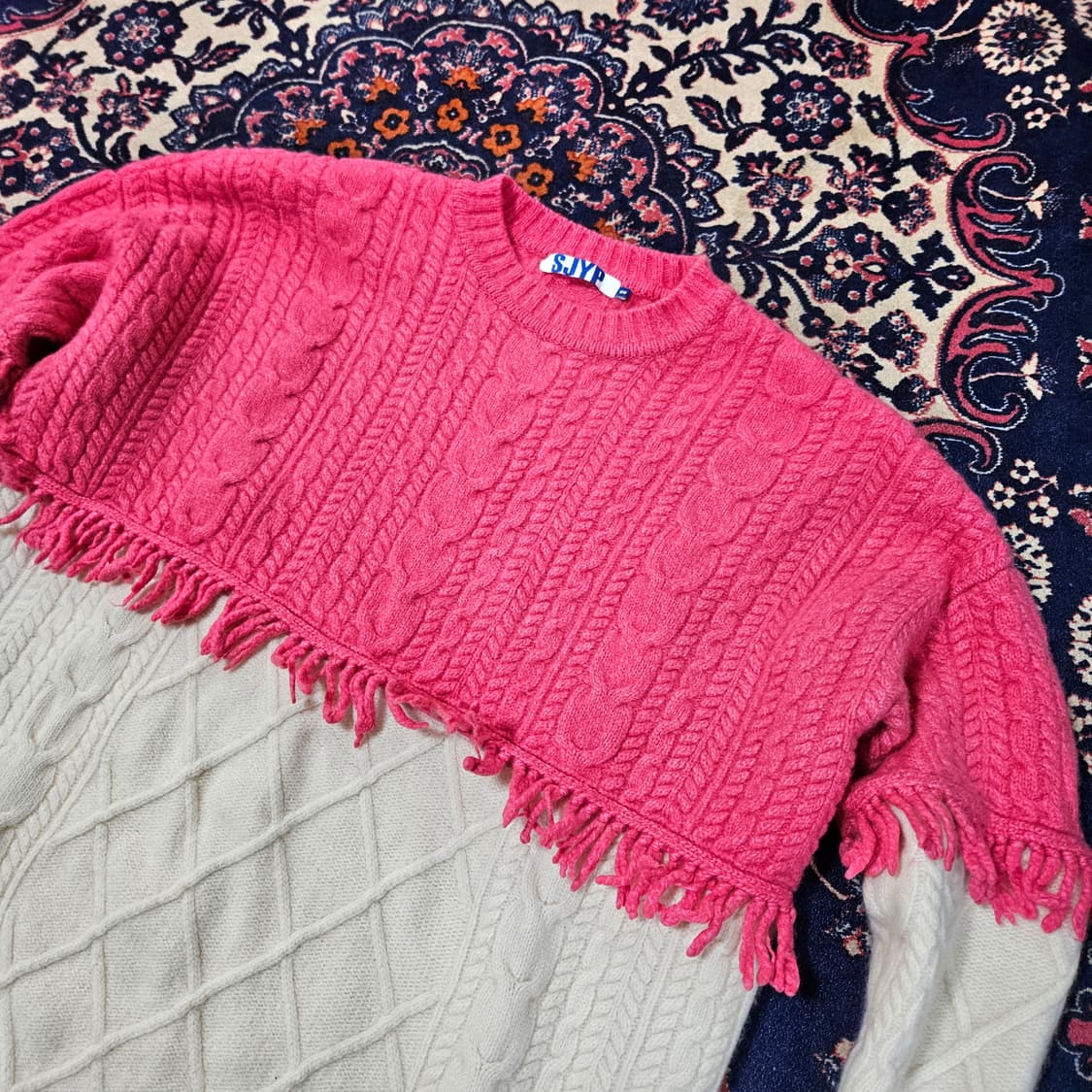 SJYP 핑크태슬 블럭 케이블 니트 S size 상품이미지2