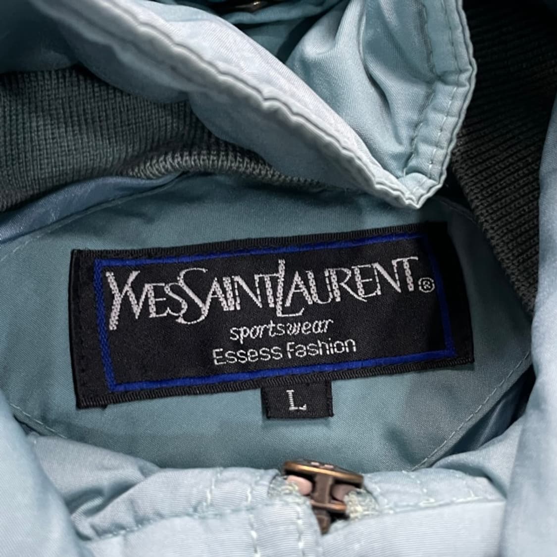 100 입생로랑 덕다운 패딩 상품이미지3