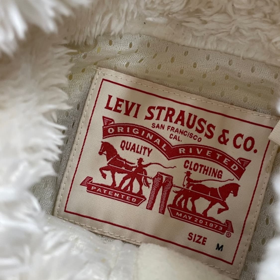 100 리바이스 후리스  상품이미지3