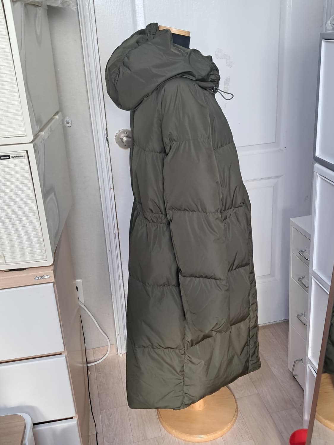 아떼바네사브루노 카키색 롱패딩 약55~66, 18년제품 상품이미지4