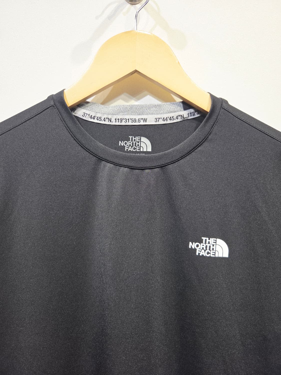 노스페이스 블랙 기능성 반팔 티셔츠 상품이미지3