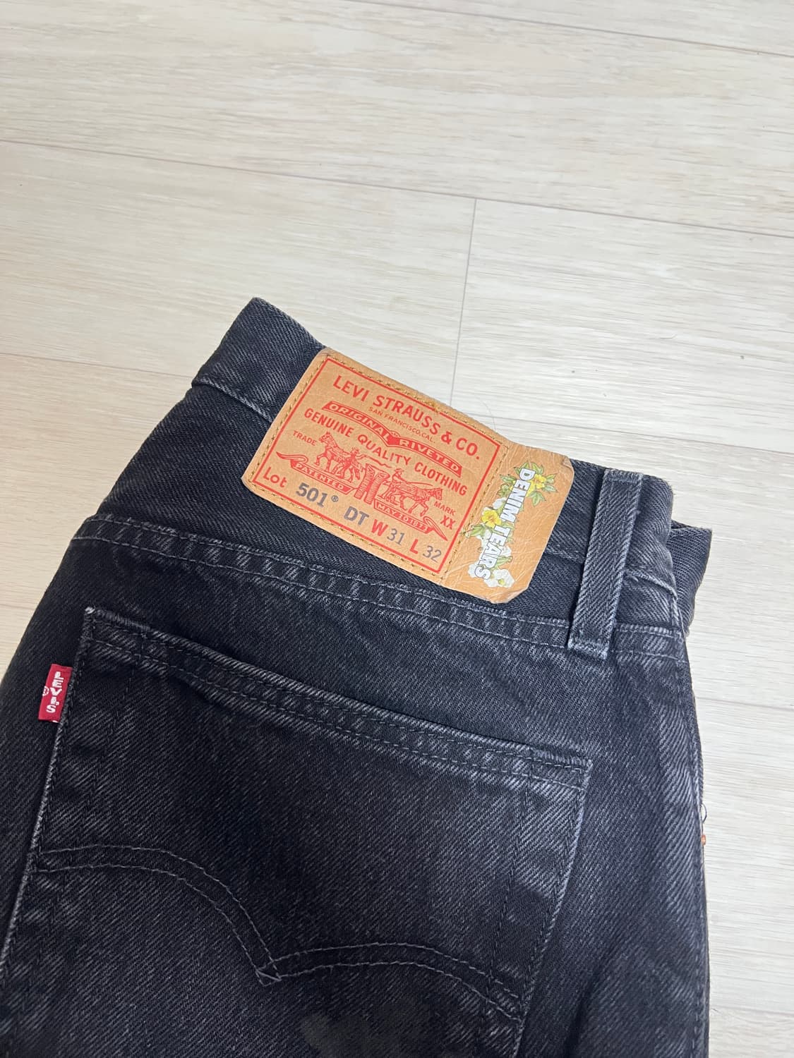 데님티어스 모노 블랙 진 (31/32) 상품이미지5