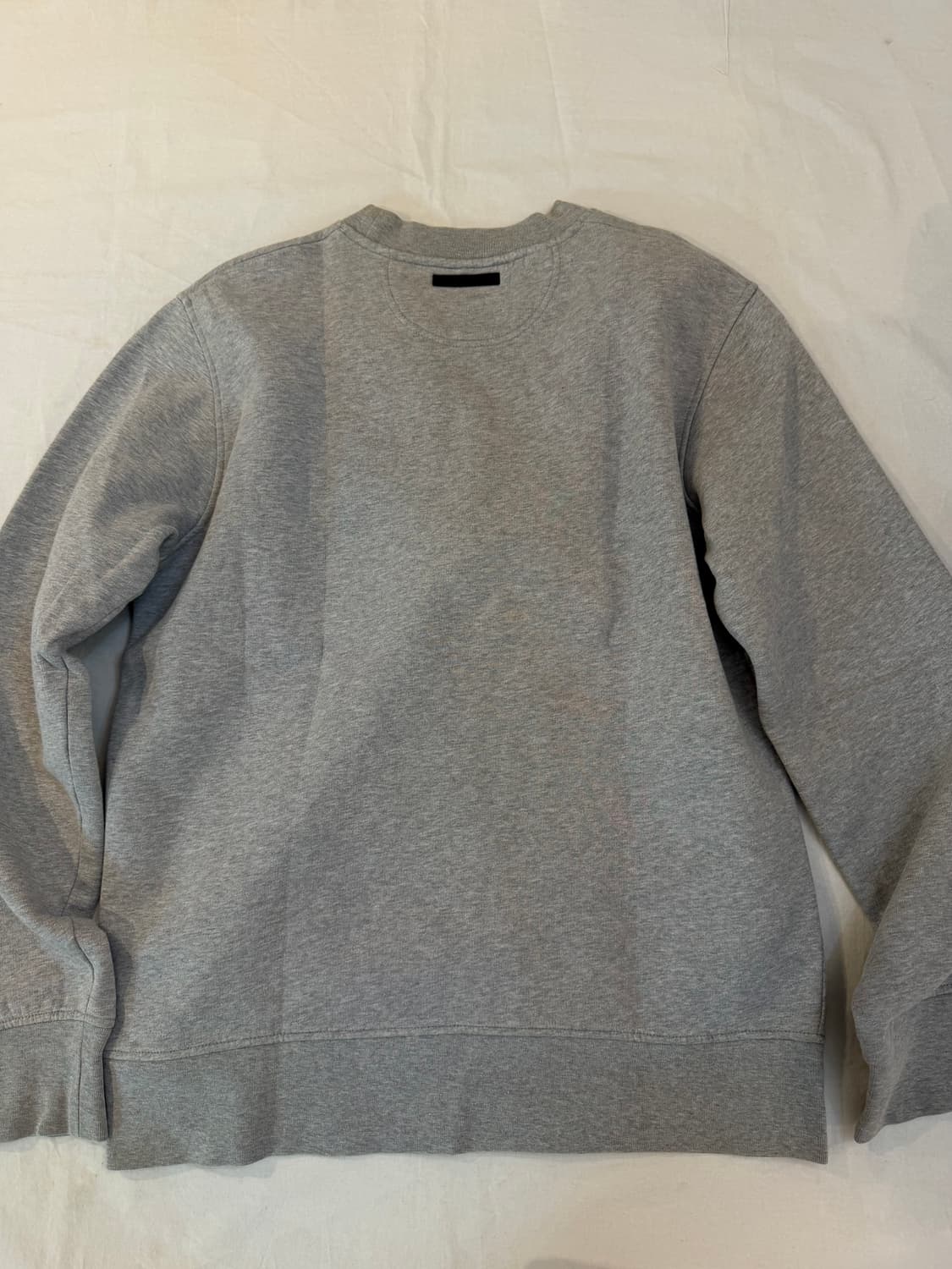 디젤 블랙 골드 포켓 포인트 맨투맨 스웨트셔츠 그레이 상품이미지3