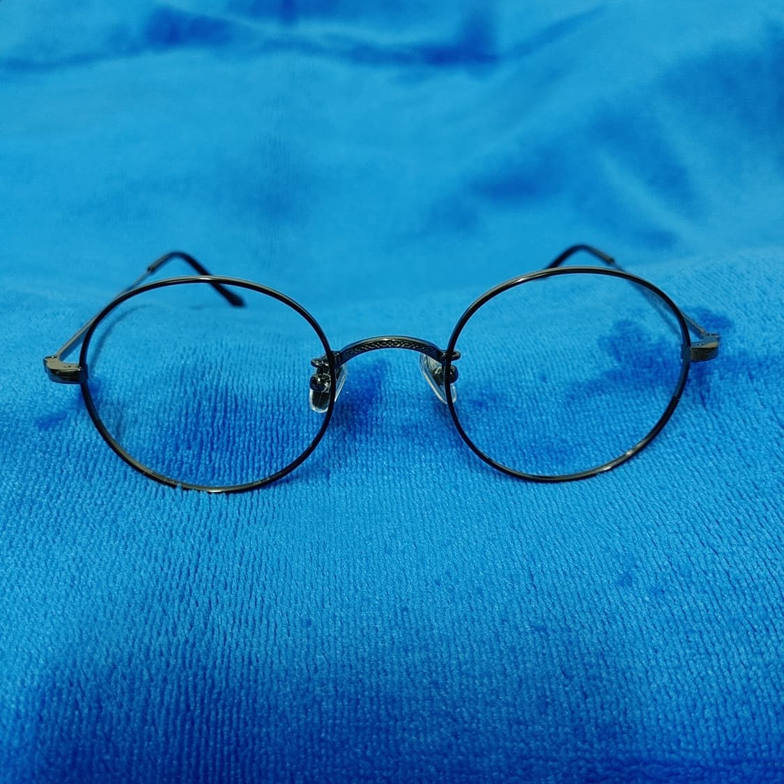 라운드 베타 티타늄 안경테 상품이미지3