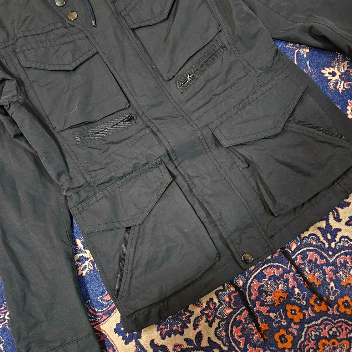 리바이스 피그먼트 블랙 멀티포켓 사파리 나일론 자켓 상품이미지5