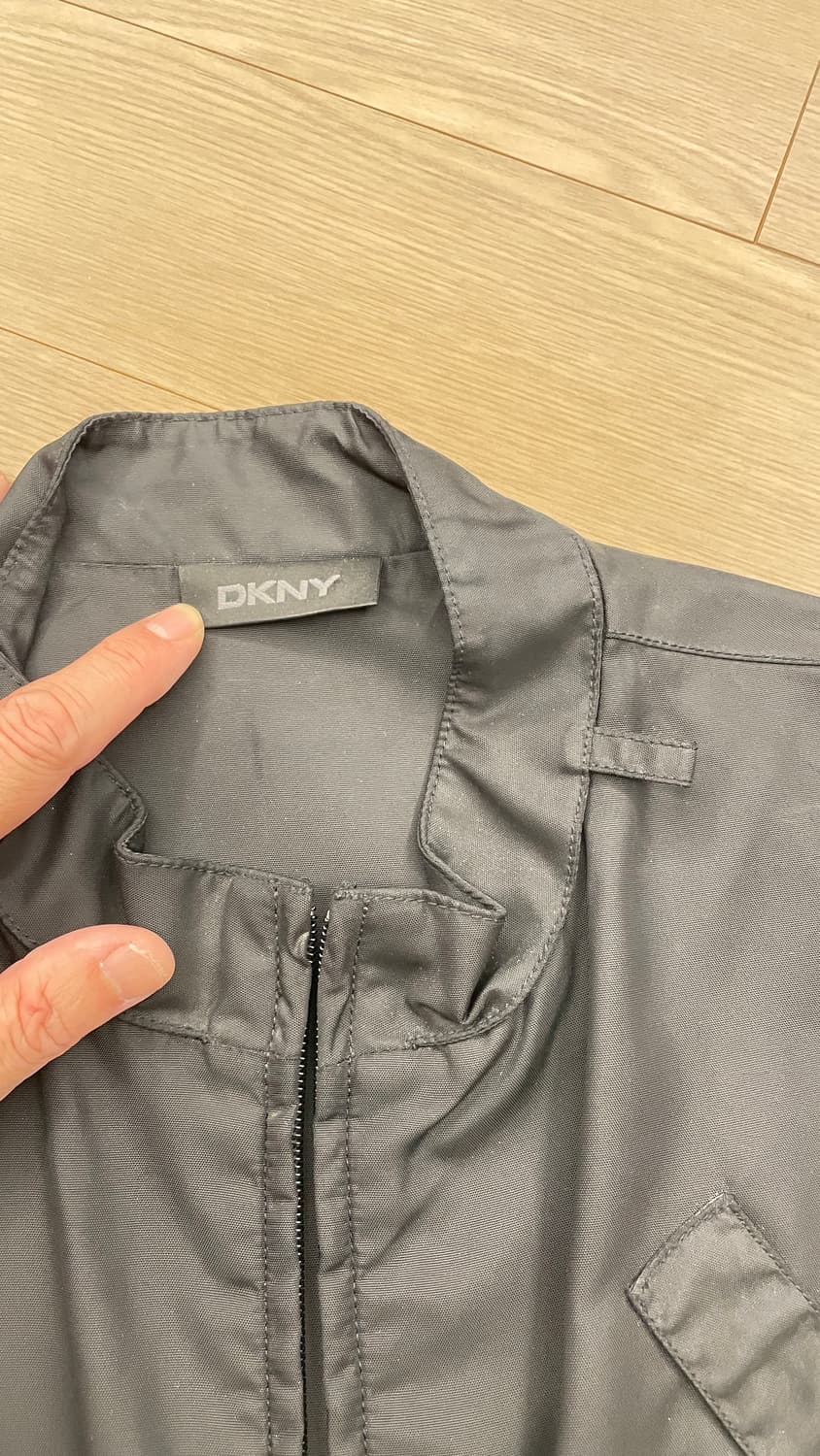 DKNY tech multi pocket vest 남성 블랙 포켓 베스트 상품이미지2