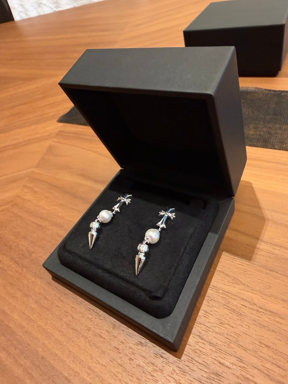 크롬하츠 X 미키모토  Chrome Hearts X Mikimoto 귀걸 상품이미지5