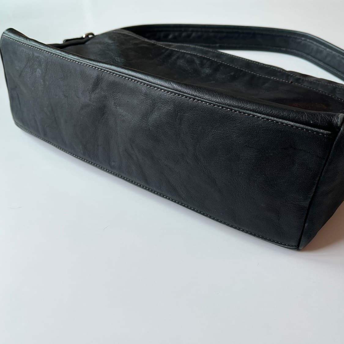 Margaret Howell Leather Shoulder Bag 상품이미지3