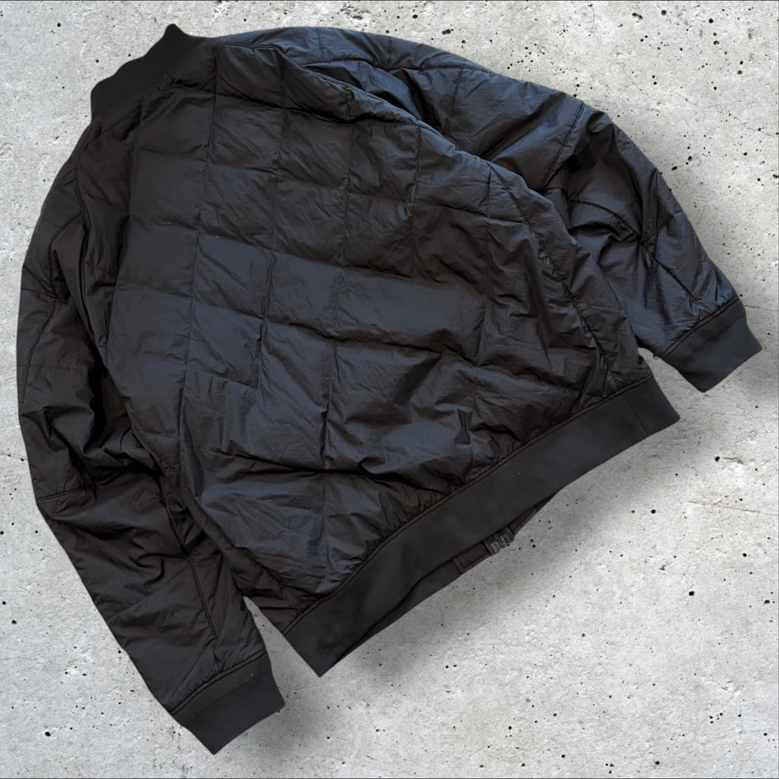 [XL] 유니클로 마운티니어링 경량 다운 봄버 블랙 B268 상품이미지2
