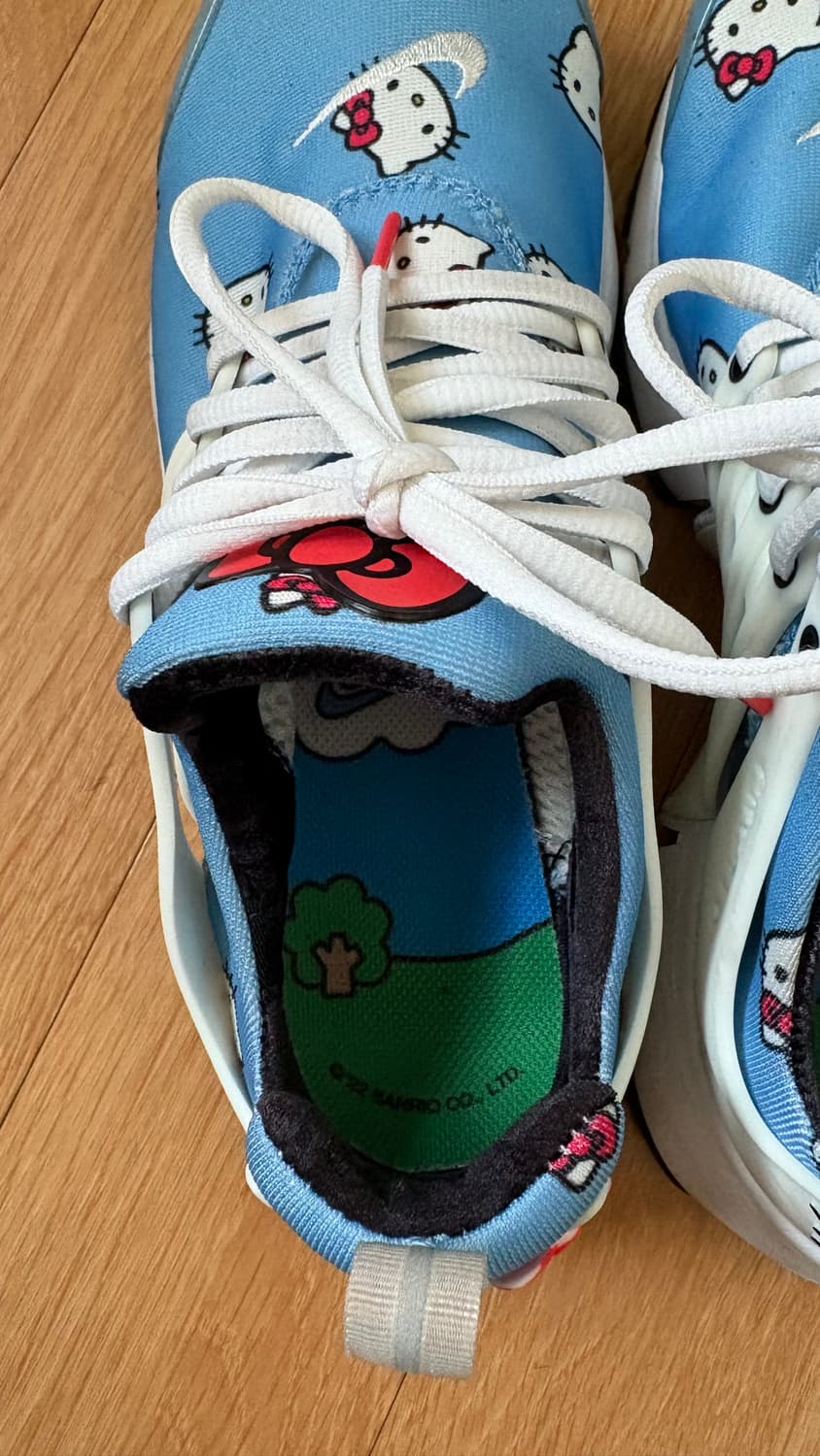 나이키 헬로키티 운동화 250 상품이미지5