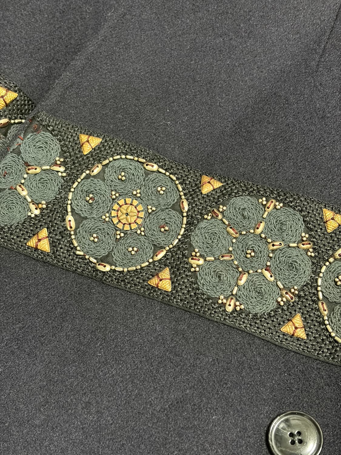 (유일매물) 드리스반노튼 15FW 런웨이 비즈 에스닉 더블 코트 상품이미지4