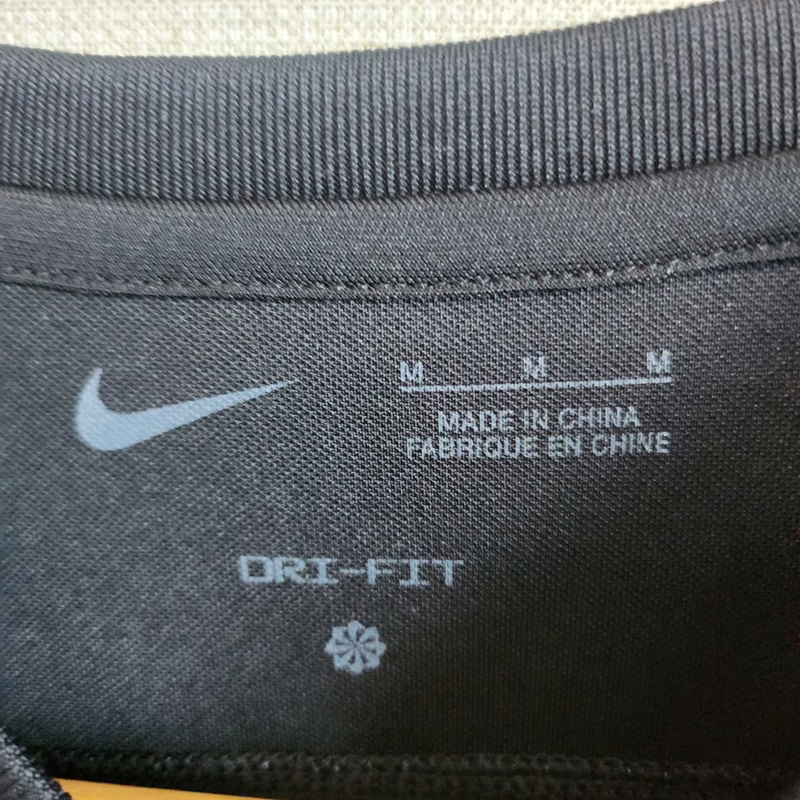 [90] 나이키 반팔 블랙 기능성 티셔츠 상품이미지3
