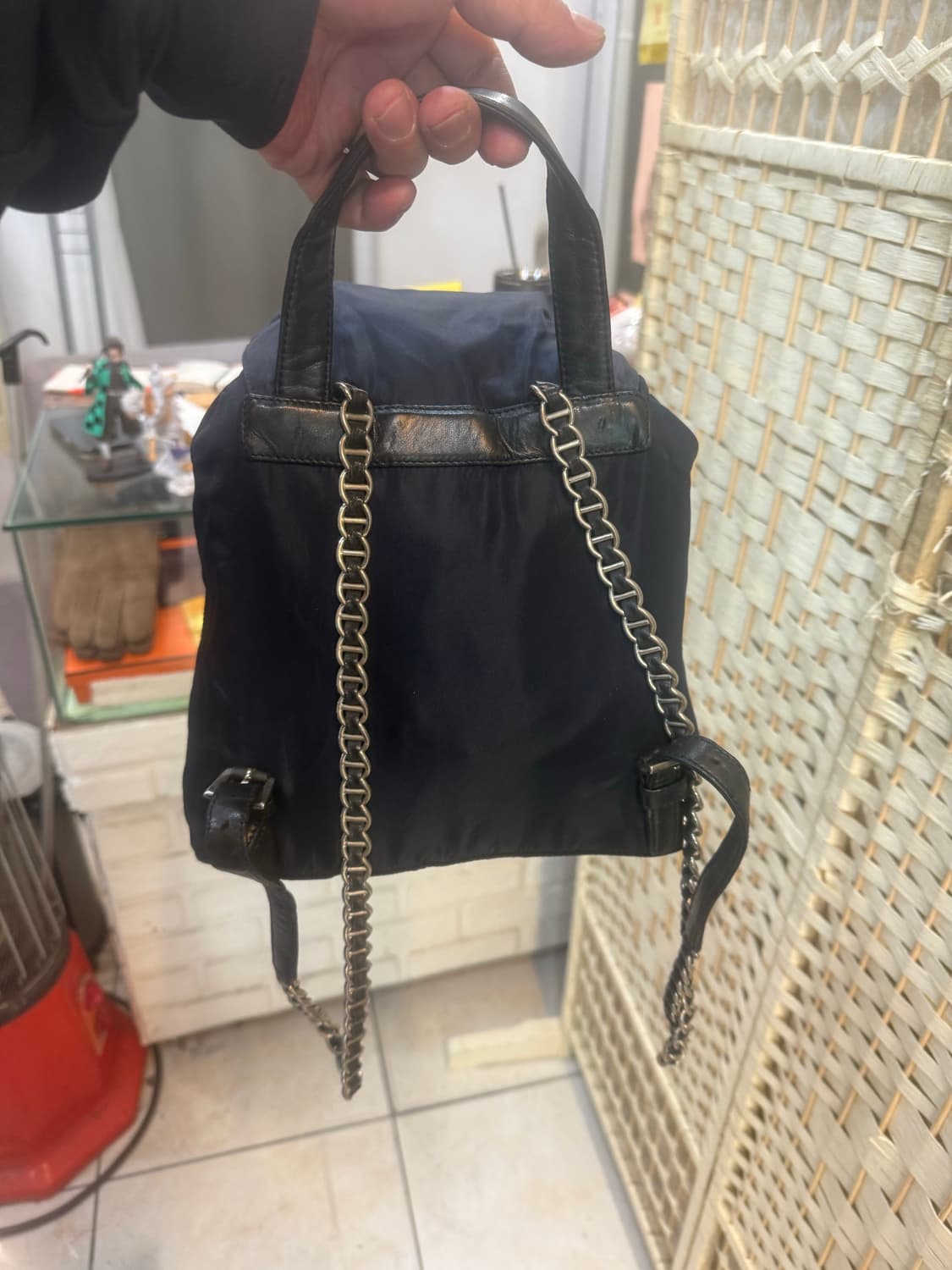 정품 프라다 나일론 체인 백팩 팝니다 상품이미지4