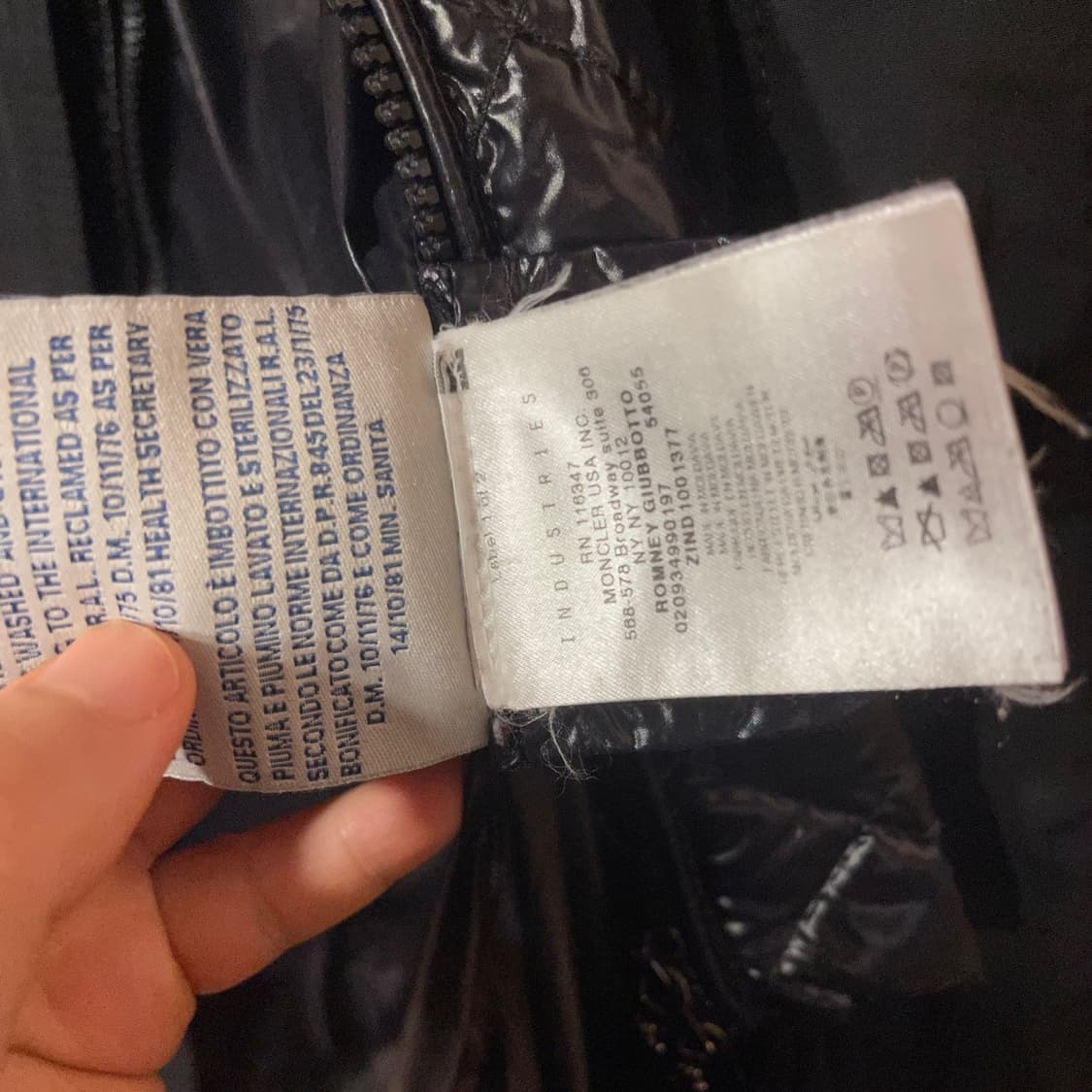 몽클레어 Romney 다운 패딩 코트 판매 합니다. 상품이미지8