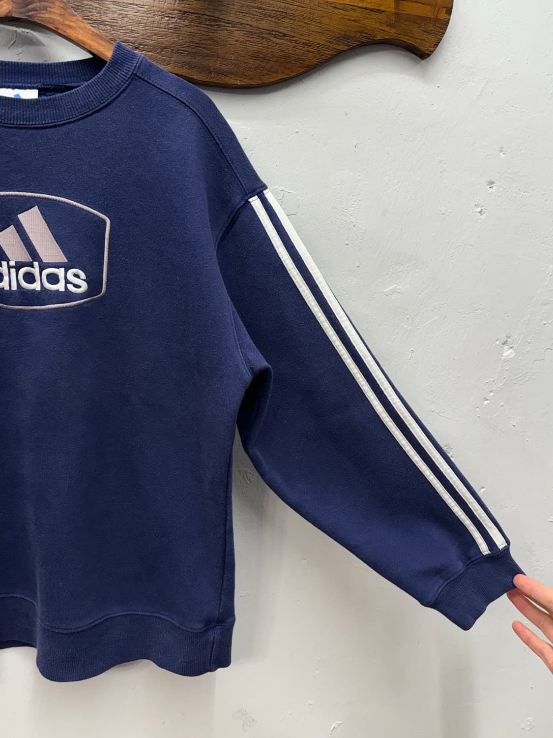 Adidas 3-Stripes Patch Logo Sweatshirt 상품이미지3