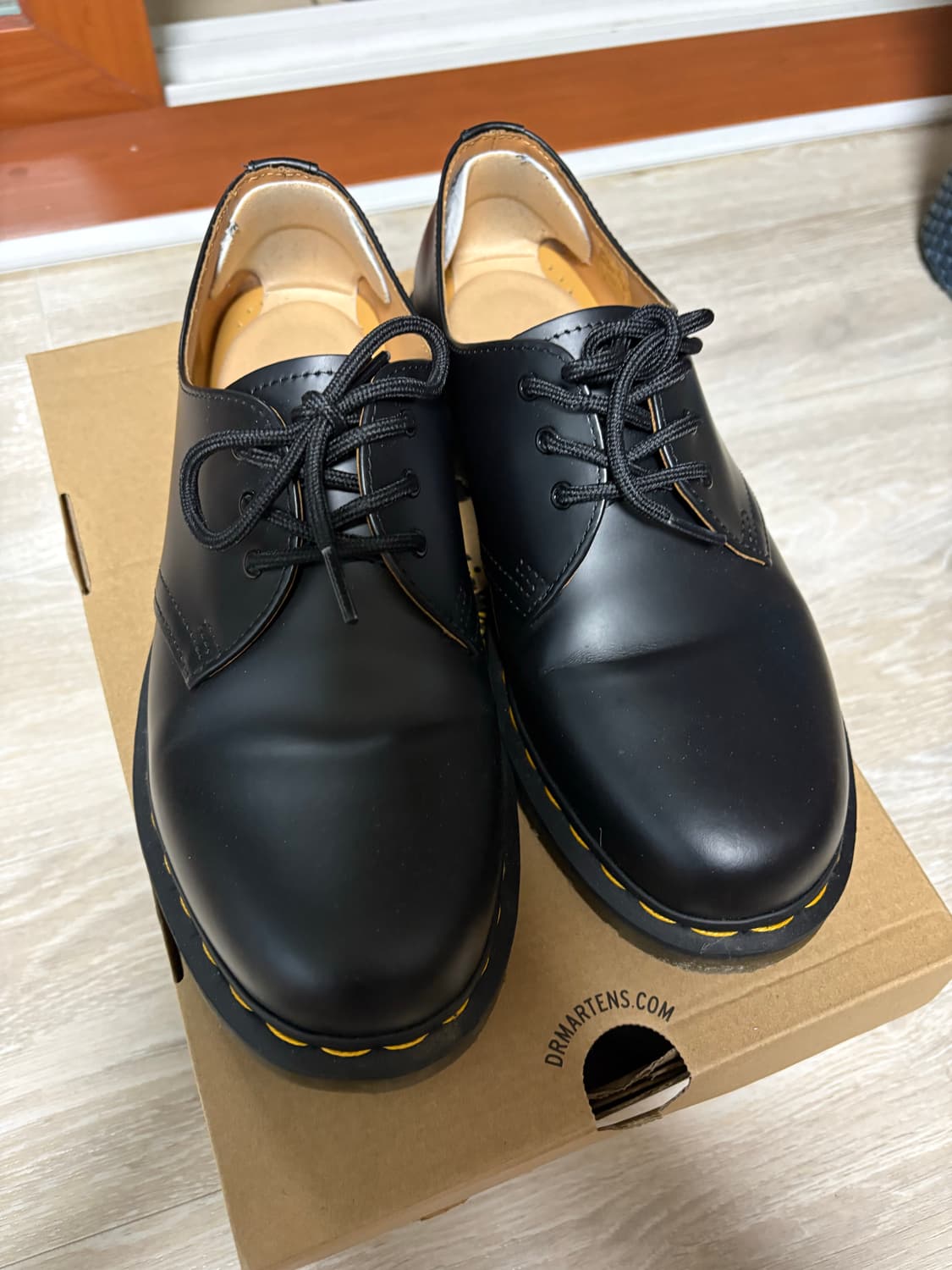 닥터마틴 1461 스무스 260(uk7) 16만원 상품이미지1