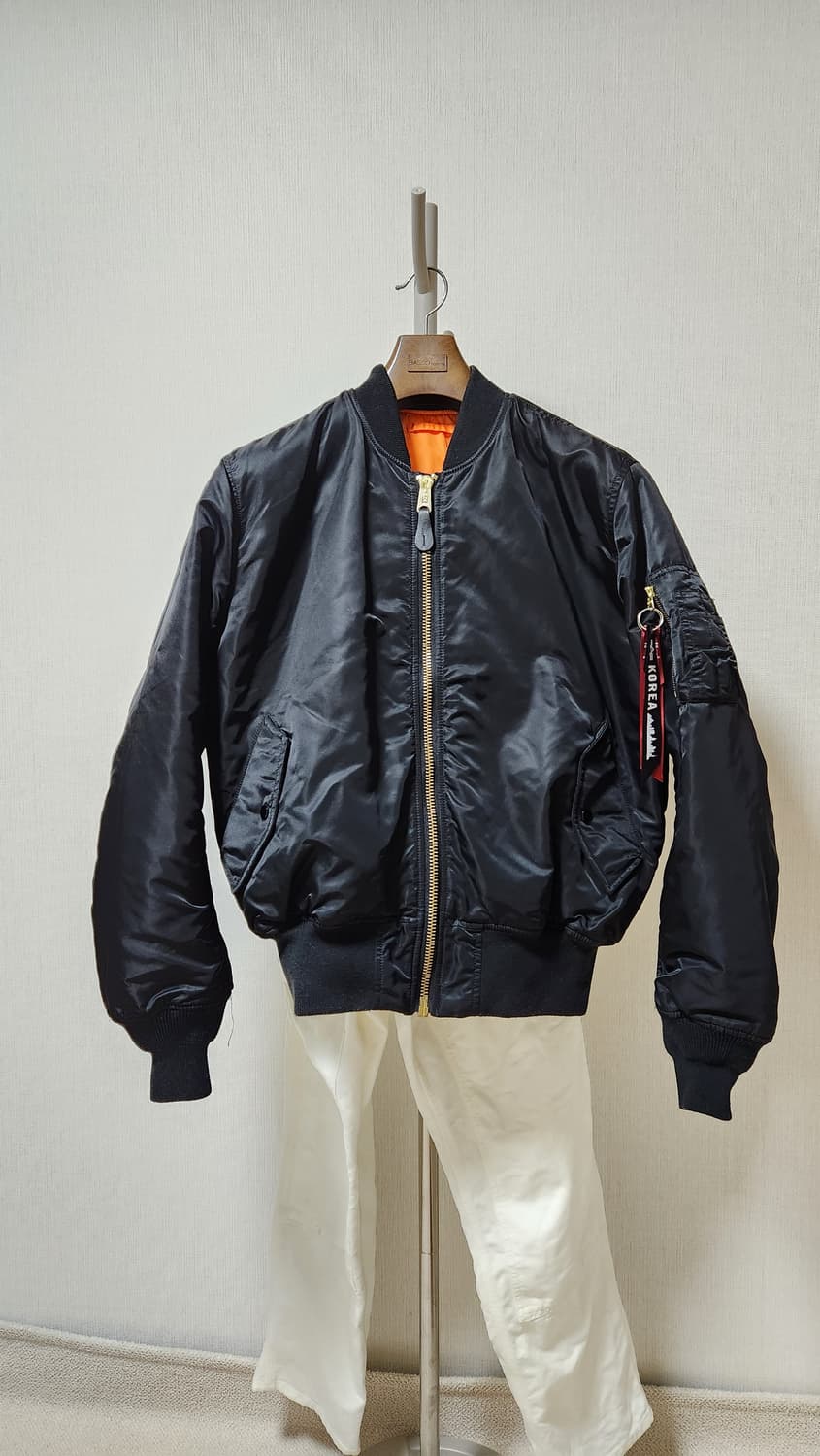 (거의새것)알파인더스트리 MA-1 블랙 105-110 상품이미지1