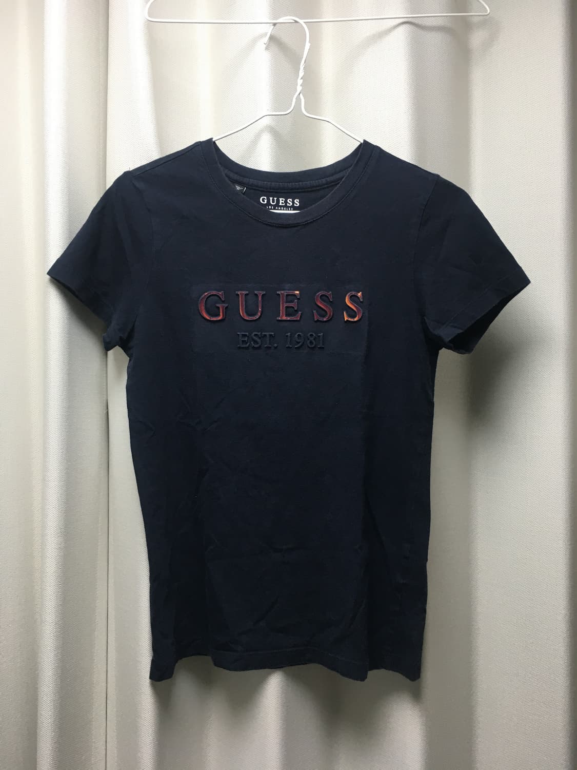 Guess 빅로고 반팔티 네이비 상품이미지1