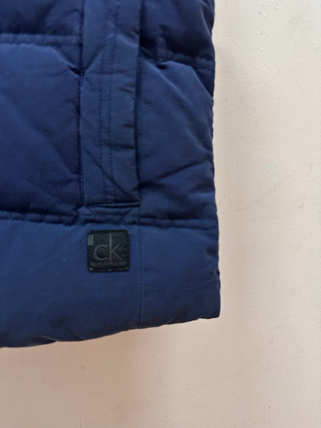 캘빈클라인 후드탈부착 조끼패딩 상품이미지3