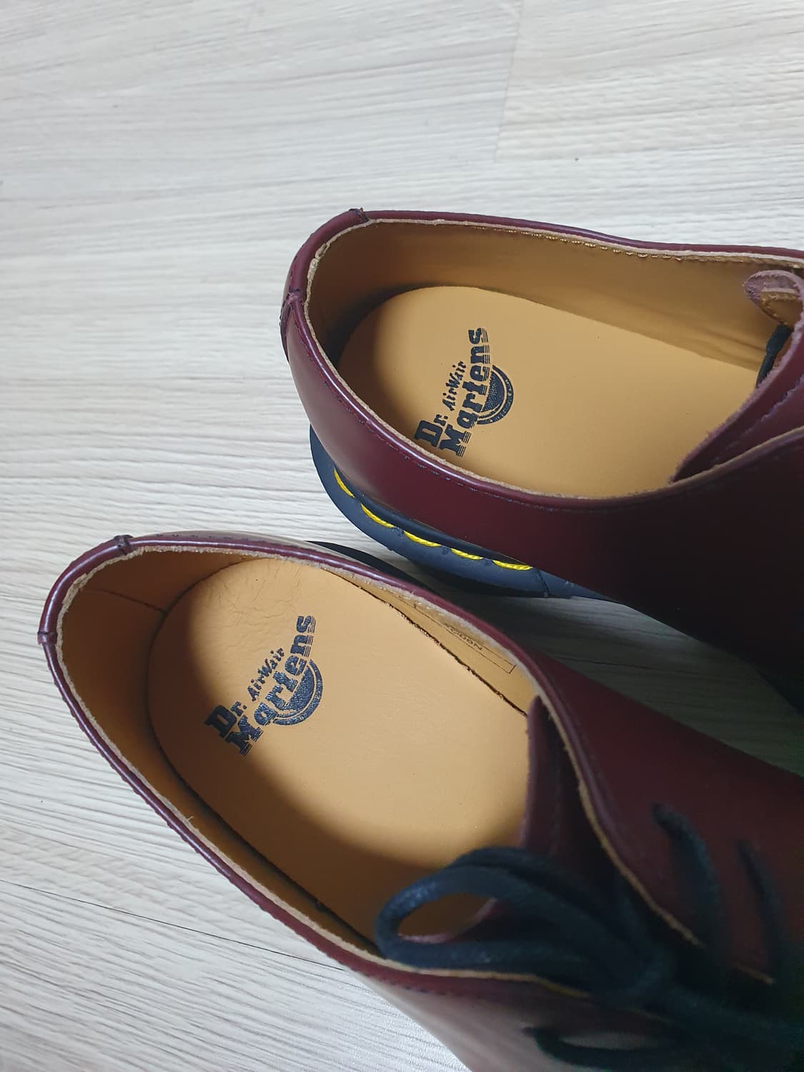 닥터마틴 체리레드 아모리 힐 슈즈 250~55 상품이미지9