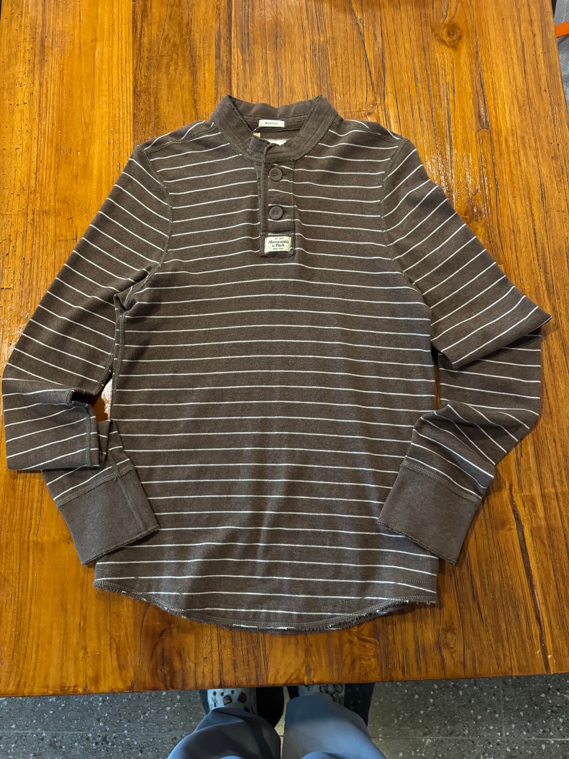 아베크롬비 헨리넥티셔츠 상품이미지3