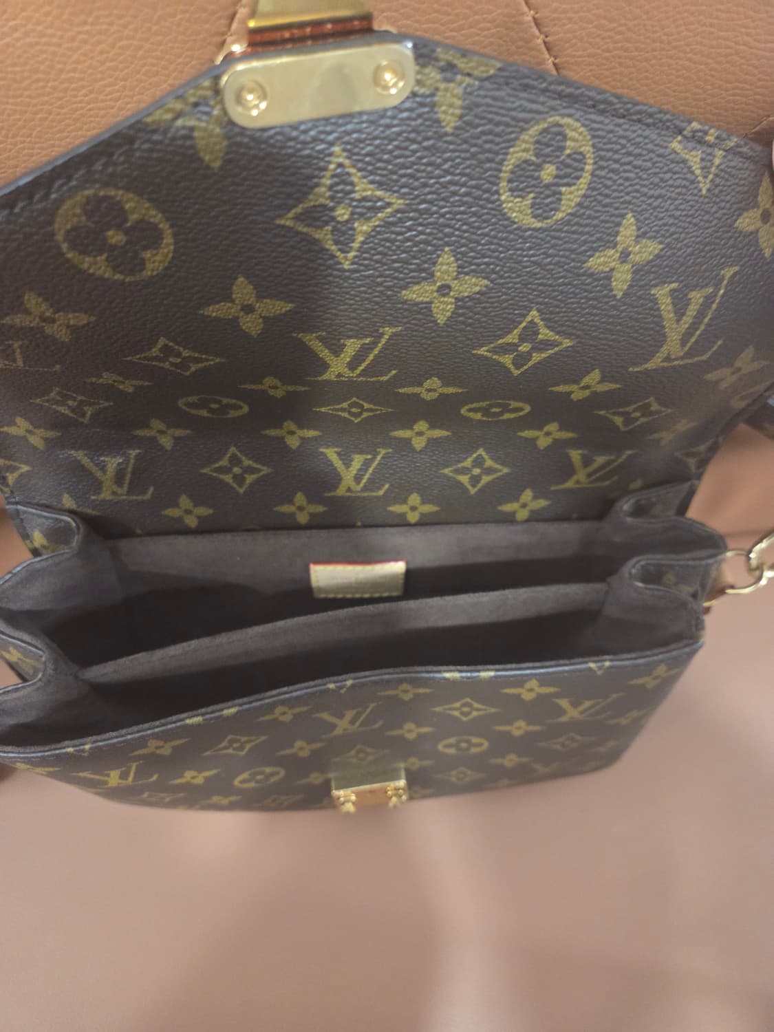 루이비통 포쉐트 메티스 모노그램 가방 상품이미지7