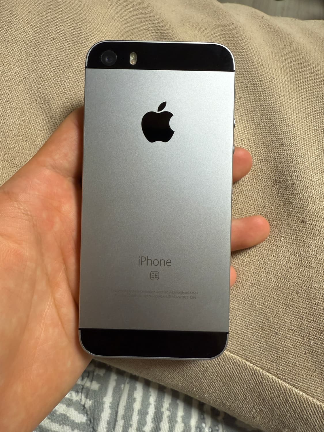 아이폰 se 스페이스 그레이 상품이미지1