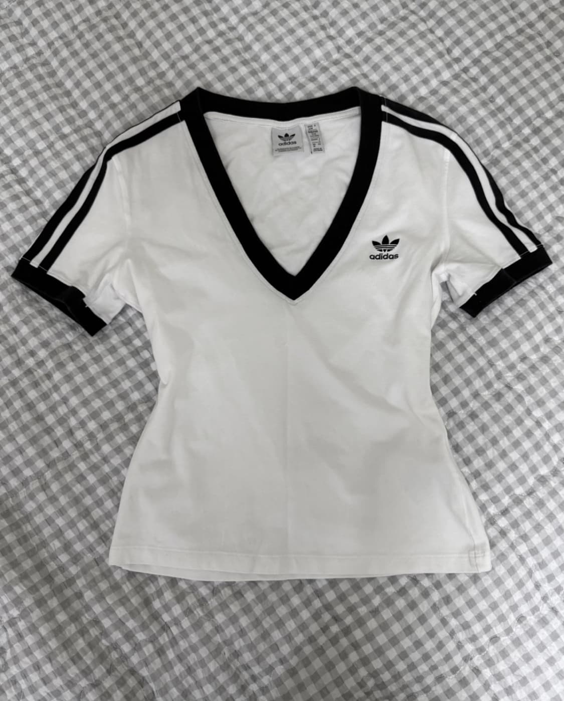 아디다스 브이넥 슬림핏 티셔츠 3S V neck tshirts 상품이미지1