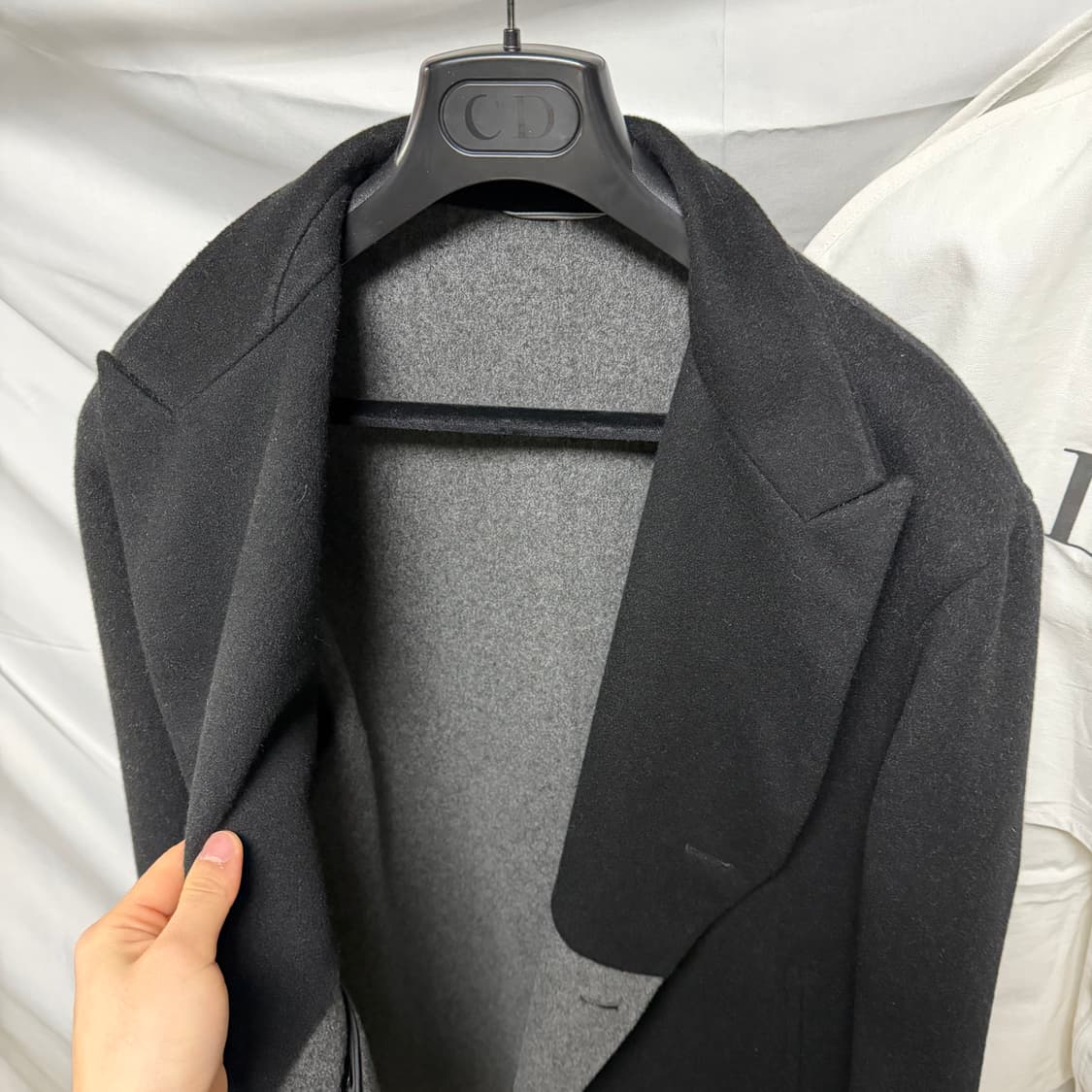 [S+급/44] 디올 클래식 울 코트 블랙 상품이미지6