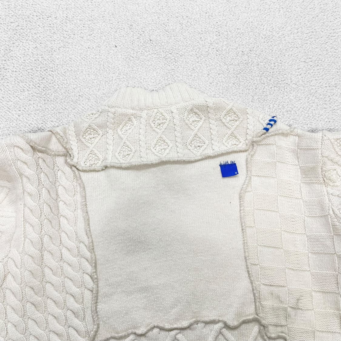 아더에러 x 자라 패치워크 오버사이즈 니트 크림 상품이미지3