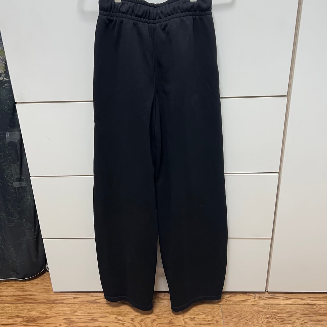 GU 지유 검정 스웨트 팬츠 배럴 레그 팬츠 조거 상품이미지2