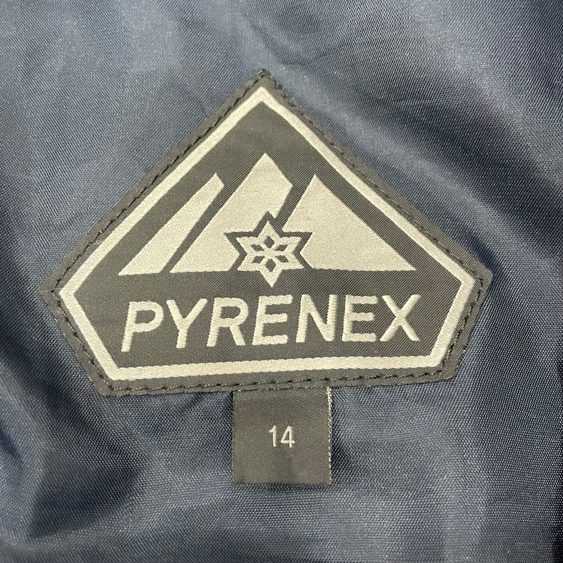 피레넥스 네이비 패딩 상품이미지3