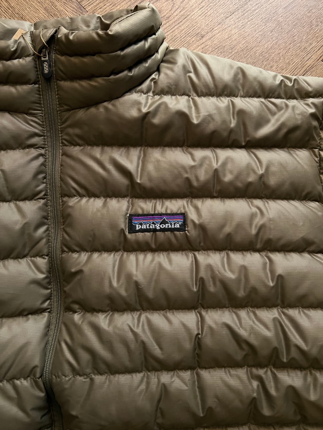 [L]00's 파타고니아 다운스웨터 구스다운 경량 패딩 상품이미지3