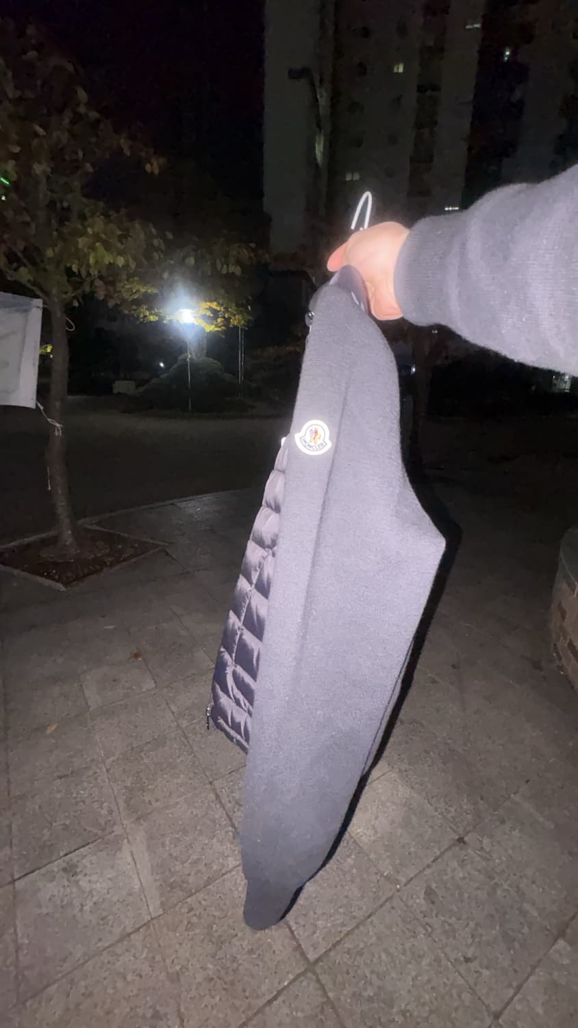 몽클레어 니트 패딩 사이즈 M 상품이미지2