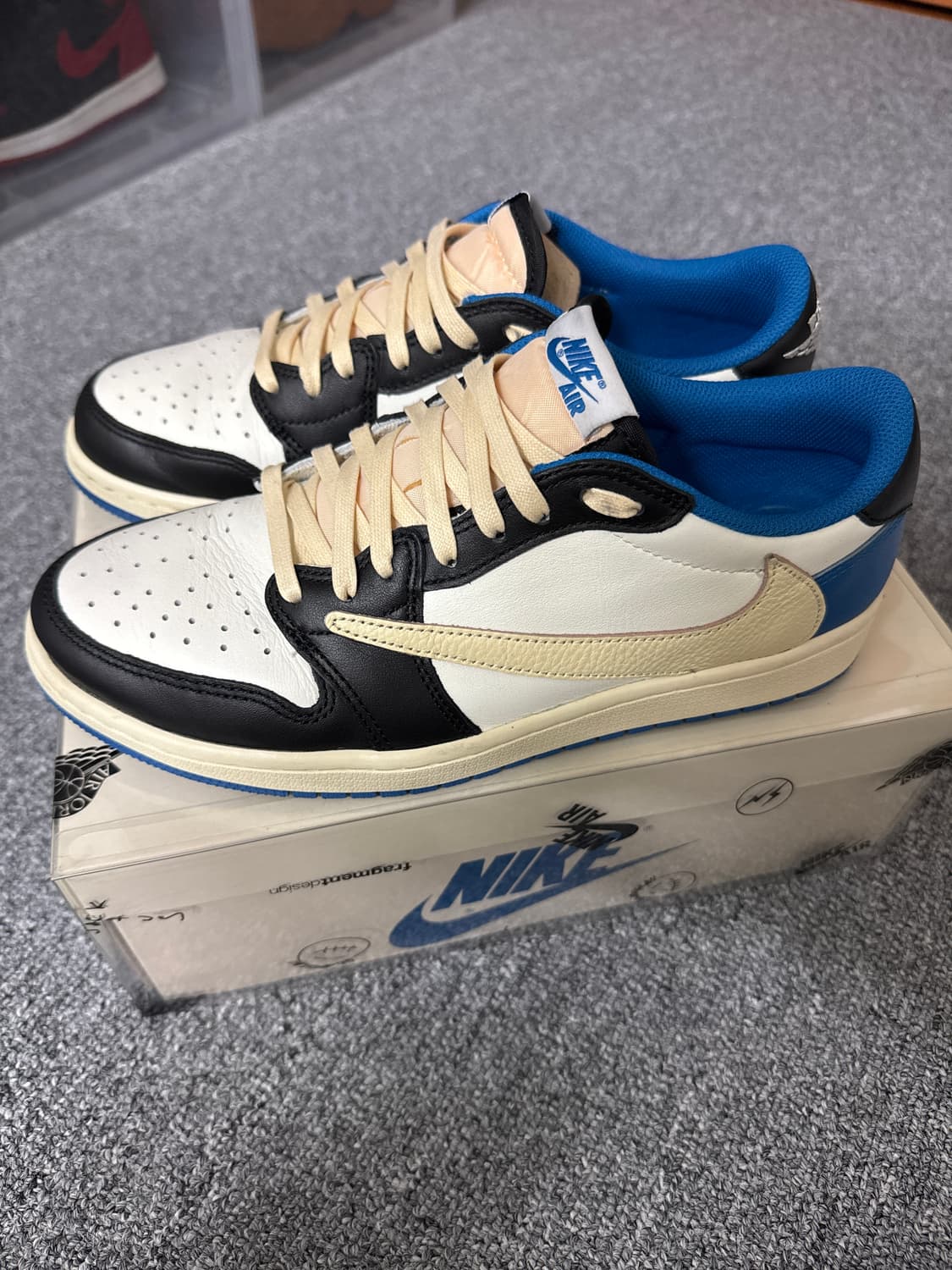 나이키 조던 트레비스스캇x프라그먼트 265 상품이미지1