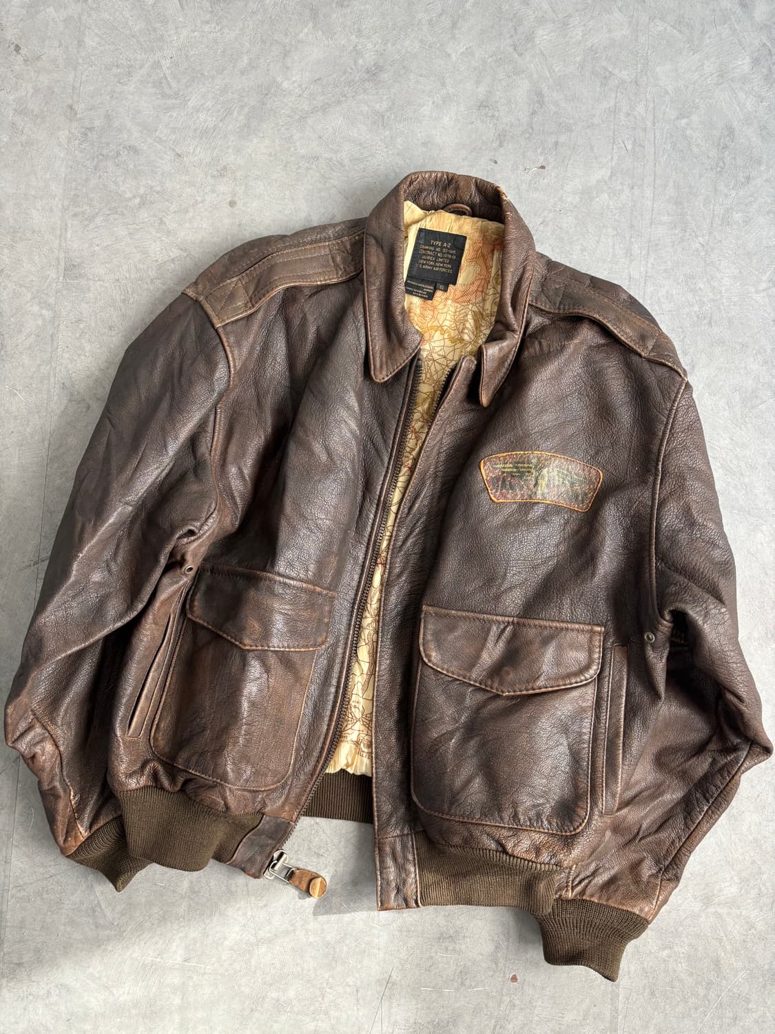 Avirex 아비렉스 80s A-2 브라운 레더 자켓 상품이미지2