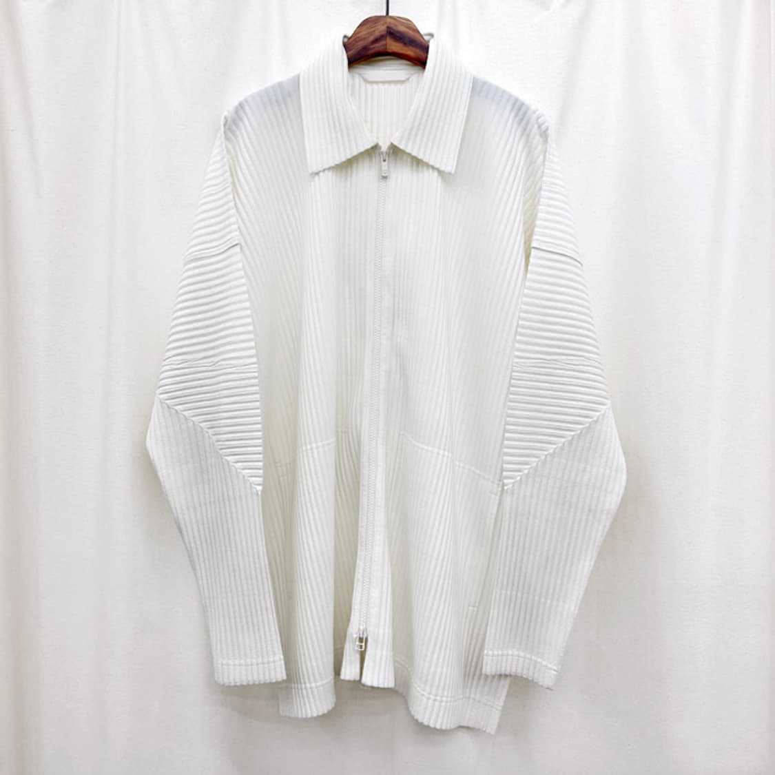 옴므플리세 카라 집업 자켓 상품이미지1